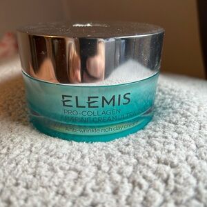 ELEMIS Nourishing Day Cream in Silver and Blue Large 100ml tub